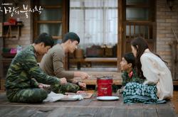 开云体育在线-最后一小时，当英超决战哨响时，东契奇正在切开时间