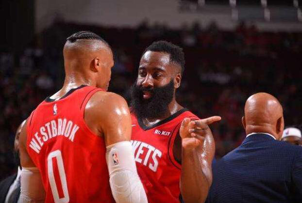 国王血洗鹈鹕，费沃斯一己之力扛起全队