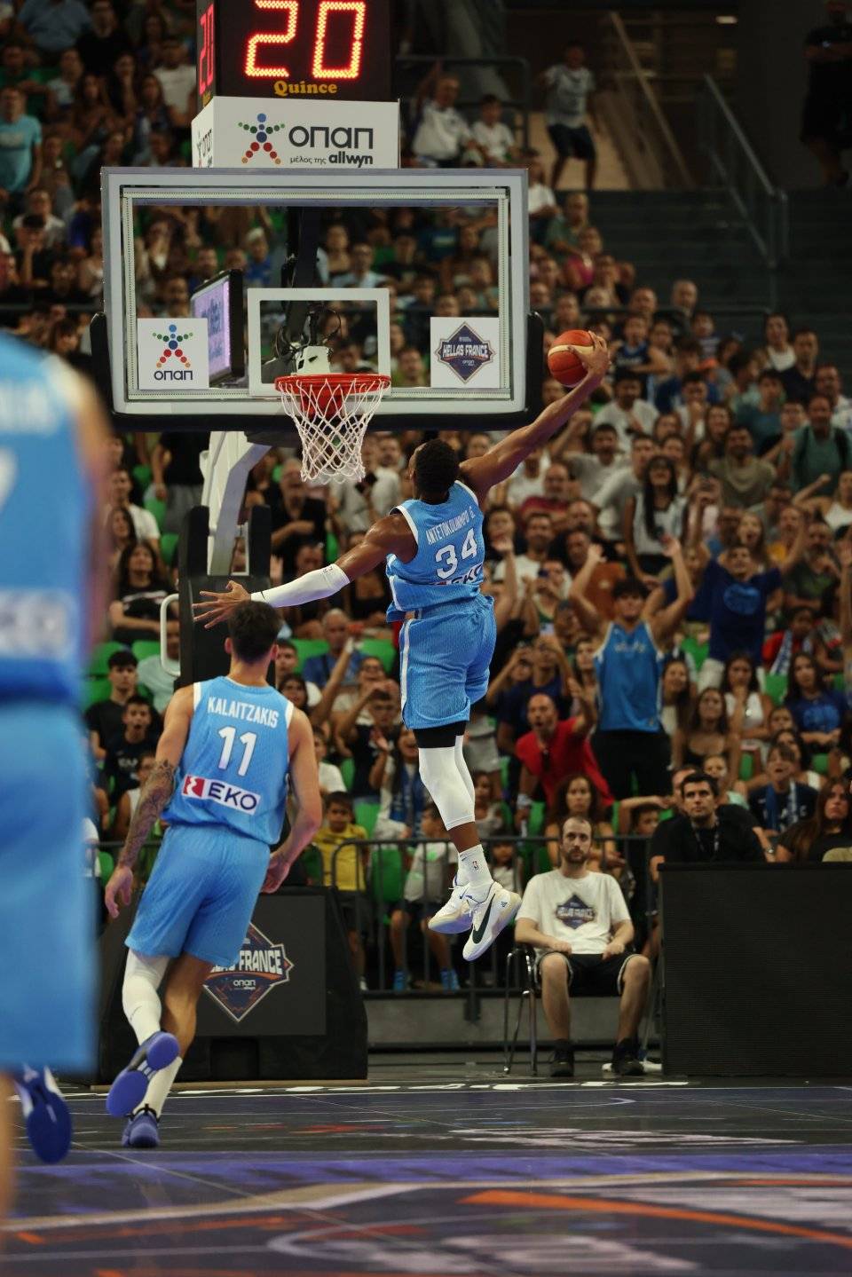 美国男篮翻盘菲律宾男篮，字母哥高光表现的简单介绍