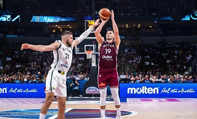 黄蜂横扫快船,波尔津吉斯三分雨点燃全场 黄蜂横扫快船,波尔津吉斯三分雨点燃全场