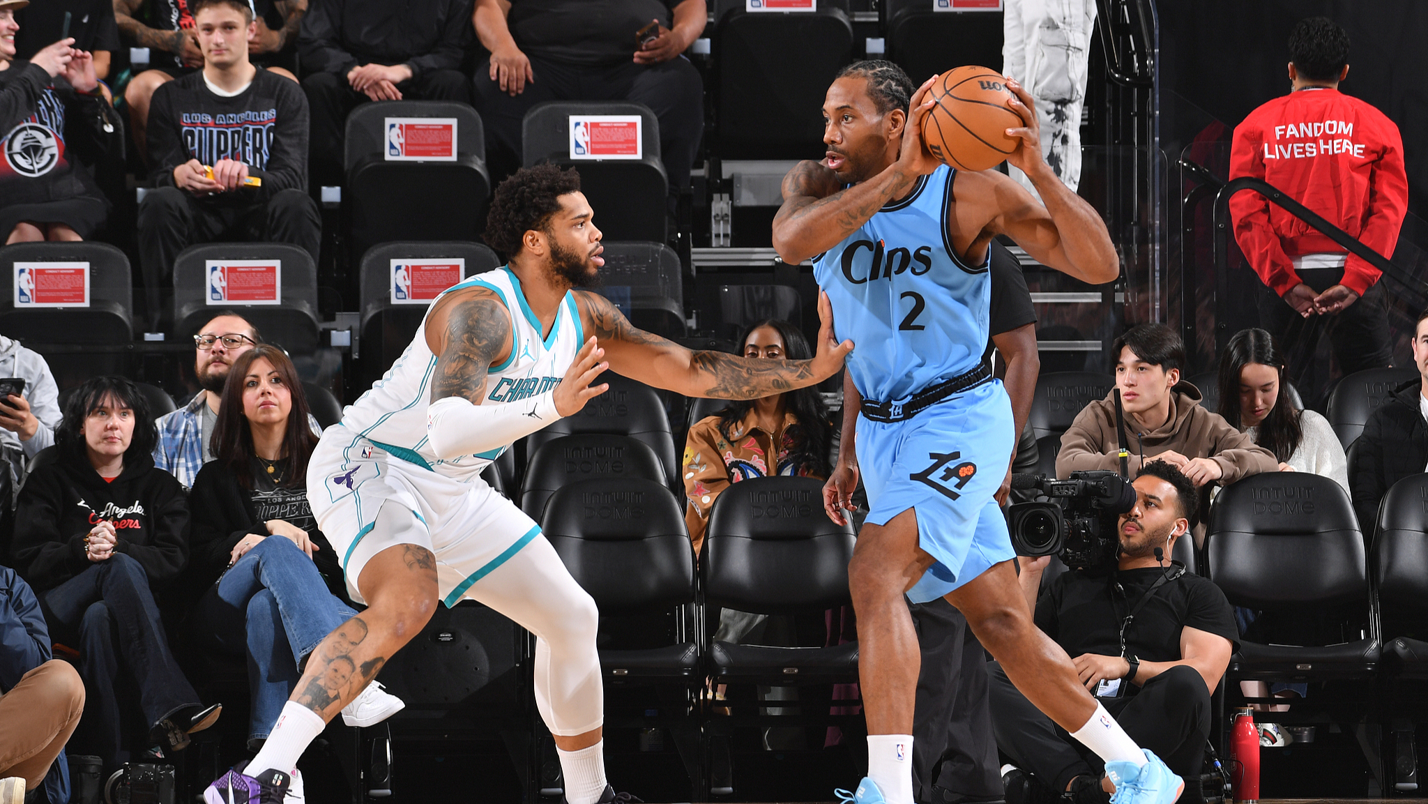 黄蜂横扫快船,波尔津吉斯三分雨点燃全场 黄蜂横扫快船,波尔津吉斯三分雨点燃全场