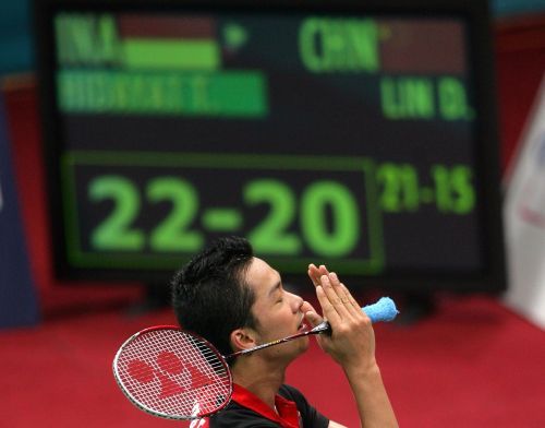 日本羽毛球队绝杀泰国羽毛球队，陶菲克统治全场的简单介绍