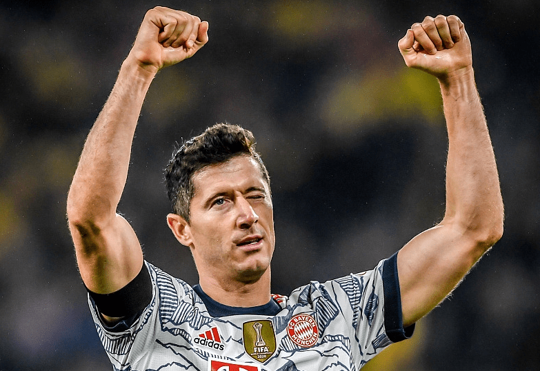 墨西哥完胜美国，莱万制霸全场