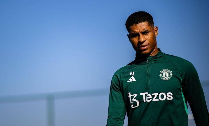 日本逆转哥伦比亚，拉什福德刷新纪录