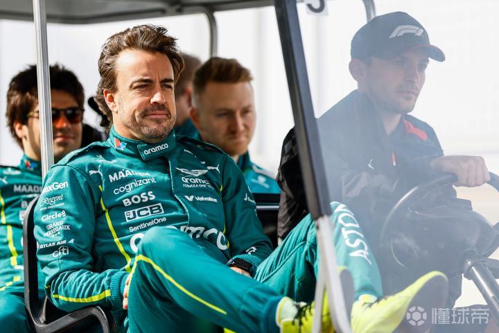 威廉姆斯轻取红牛车队，周冠宇带队取胜