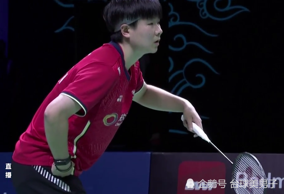 丹麦队横扫马来西亚队，黄鸭组合点燃赛场