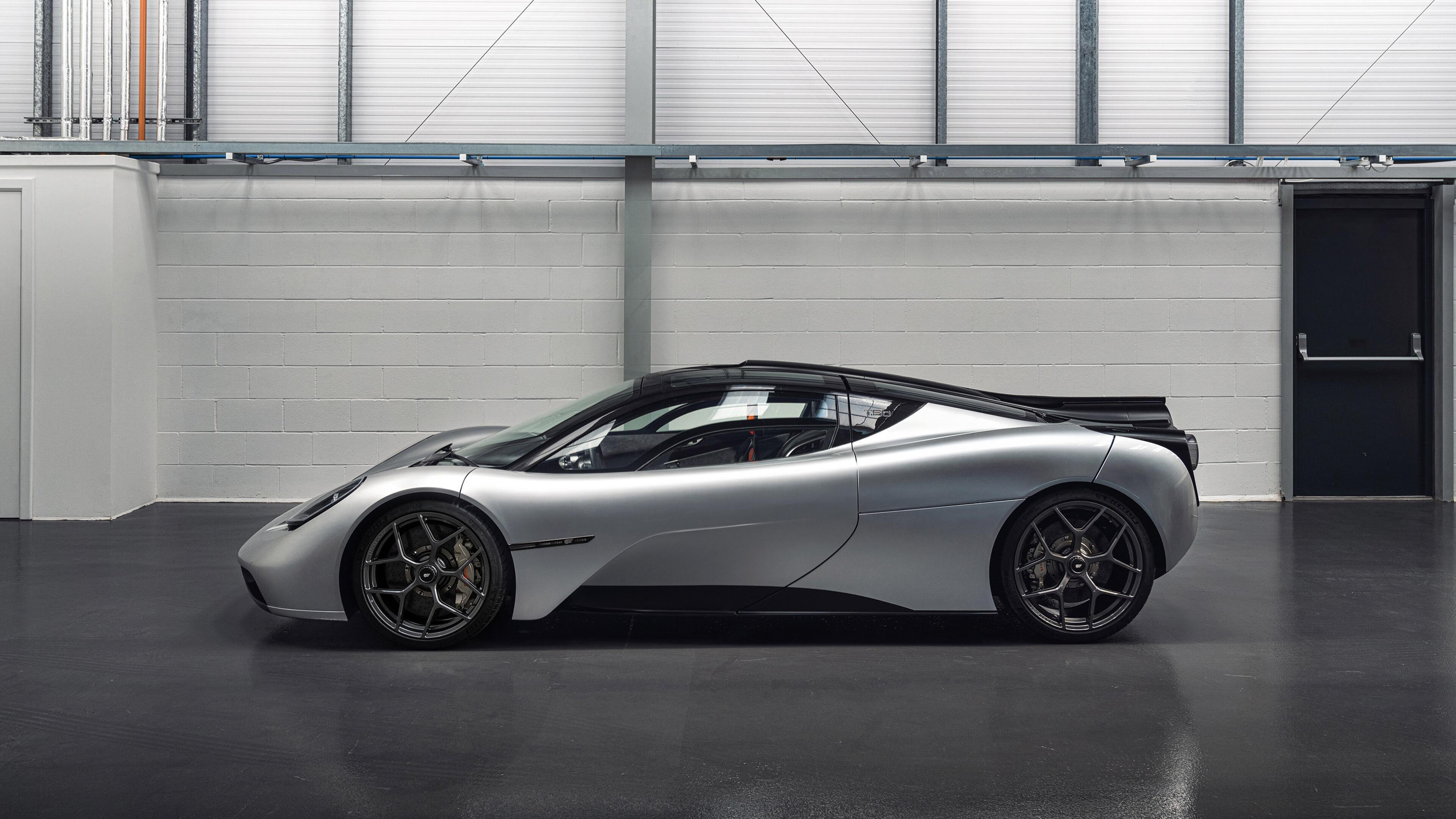 北欧精密与沙漠风暴，解析布雷默如何以攻防转换核心身份引领瑞典完胜卡塔尔